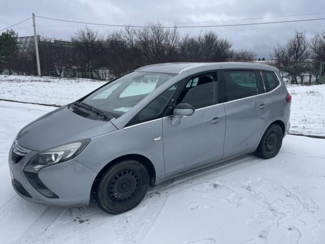 Серый Опель Зафира, объемом двигателя 1.6 л и пробегом 190 тыс. км за 3800 $, фото 3 на Automoto.ua