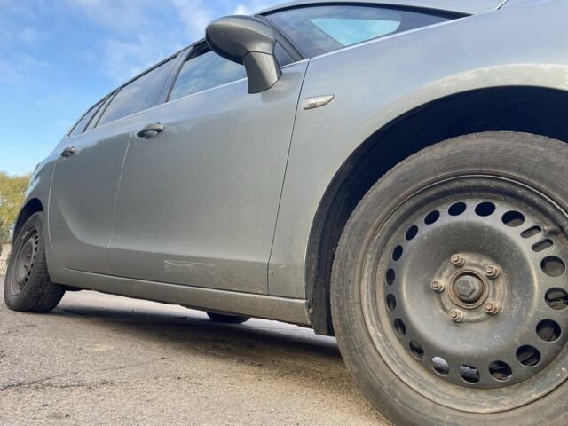 Опель Зафира 2013 в Черкассах на Automoto.ua Серый Опель Зафира, объемом двигателя 0 л и пробегом 190 тыс. км за 4300 $, фото 6 на Automoto.ua