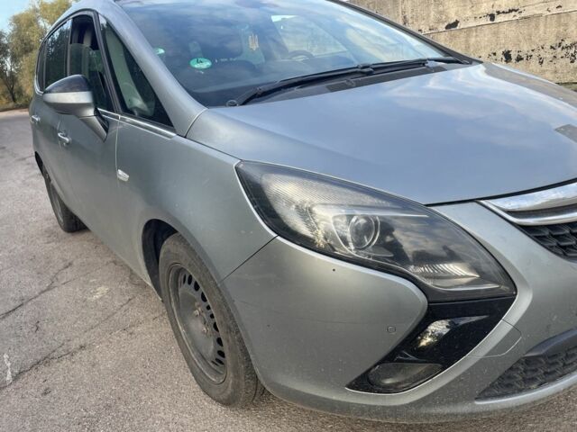 Сірий Опель Зафіра, об'ємом двигуна 1.6 л та пробігом 190 тис. км за 3500 $, фото 2 на Automoto.ua