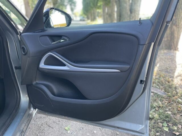 Серый Опель Зафира, объемом двигателя 1.6 л и пробегом 190 тыс. км за 3800 $, фото 18 на Automoto.ua