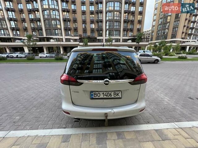 Серый Опель Зафира, объемом двигателя 2 л и пробегом 275 тыс. км за 8500 $, фото 2 на Automoto.ua