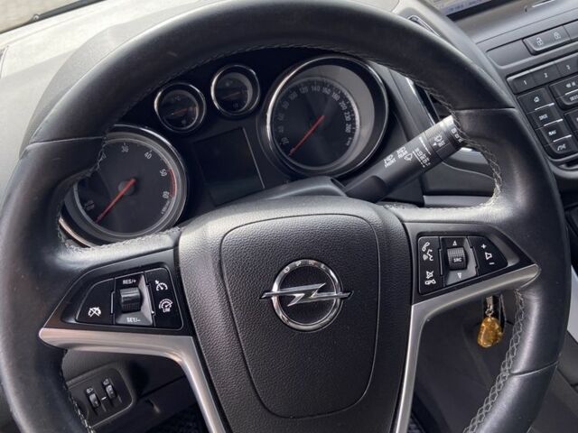 Серый Опель Зафира, объемом двигателя 1.6 л и пробегом 276 тыс. км за 10000 $, фото 12 на Automoto.ua