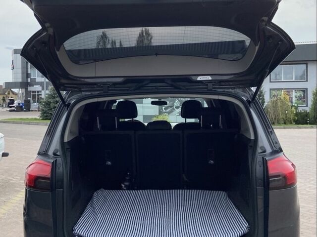 Серый Опель Зафира, объемом двигателя 1.6 л и пробегом 276 тыс. км за 10000 $, фото 6 на Automoto.ua