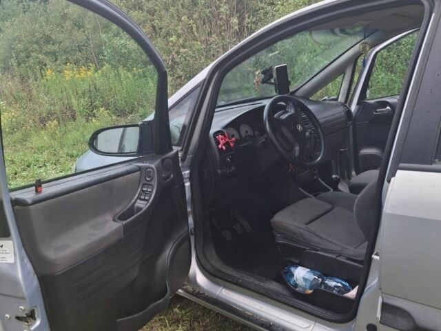 Синий Опель Зафира, объемом двигателя 0 л и пробегом 10 тыс. км за 3300 $, фото 4 на Automoto.ua