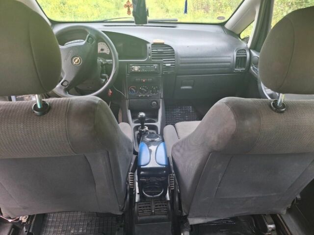 Синий Опель Зафира, объемом двигателя 0 л и пробегом 10 тыс. км за 3300 $, фото 3 на Automoto.ua