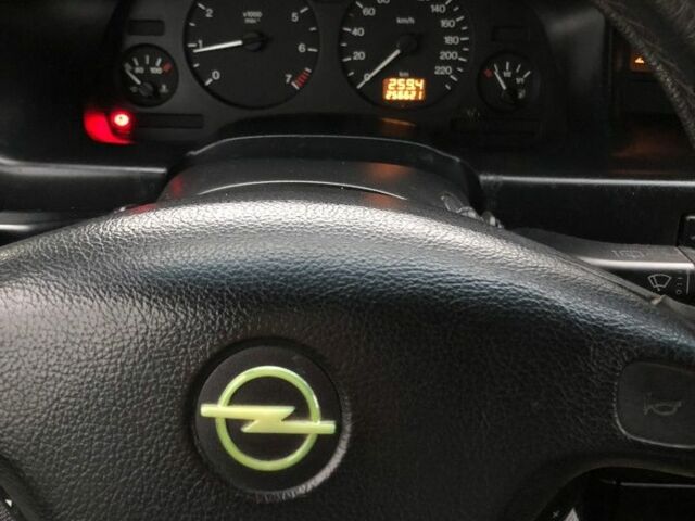 Синий Опель Зафира, объемом двигателя 0 л и пробегом 260 тыс. км за 2800 $, фото 13 на Automoto.ua