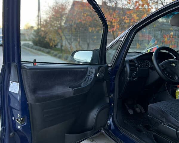 Синий Опель Зафира, объемом двигателя 1.8 л и пробегом 269 тыс. км за 2999 $, фото 33 на Automoto.ua