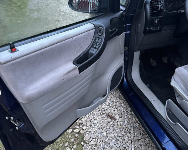 Синий Опель Зафира, объемом двигателя 1.8 л и пробегом 307 тыс. км за 2399 $, фото 9 на Automoto.ua