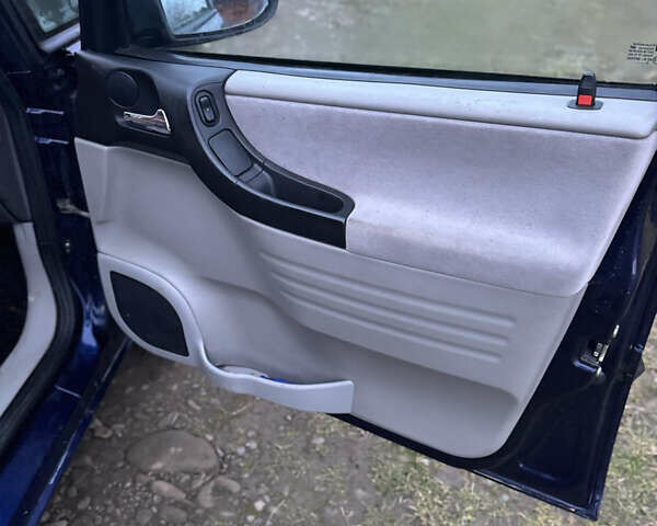 Синий Опель Зафира, объемом двигателя 1.8 л и пробегом 307 тыс. км за 2399 $, фото 12 на Automoto.ua