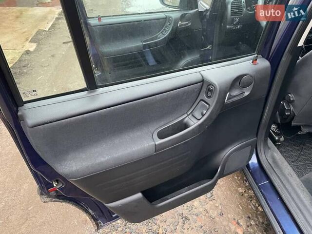 Синий Опель Зафира, объемом двигателя 1.8 л и пробегом 250 тыс. км за 3450 $, фото 27 на Automoto.ua