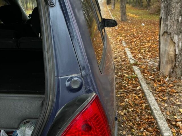 Синий Опель Зафира, объемом двигателя 1.8 л и пробегом 240 тыс. км за 3700 $, фото 4 на Automoto.ua