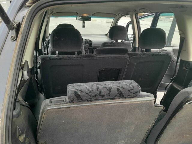 Синій Опель Зафіра, об'ємом двигуна 2 л та пробігом 320 тис. км за 3350 $, фото 13 на Automoto.ua