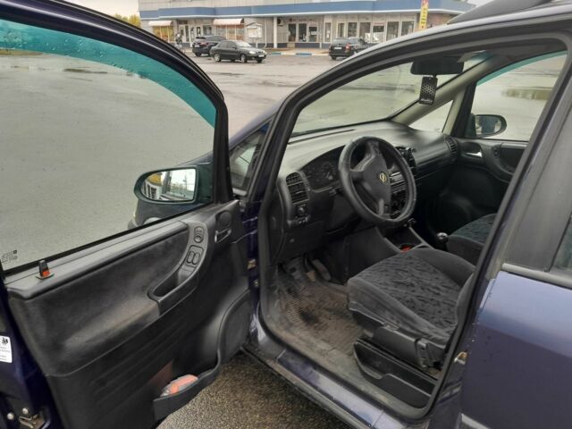 Синій Опель Зафіра, об'ємом двигуна 2 л та пробігом 320 тис. км за 3350 $, фото 5 на Automoto.ua