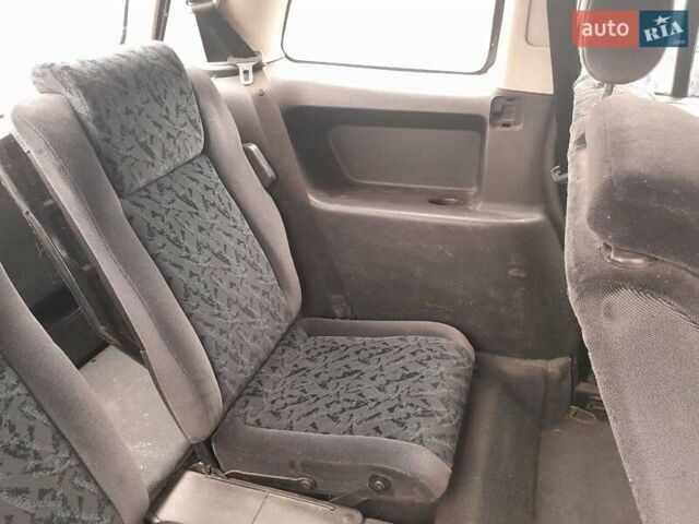 Синий Опель Зафира, объемом двигателя 1.99 л и пробегом 321 тыс. км за 3450 $, фото 3 на Automoto.ua