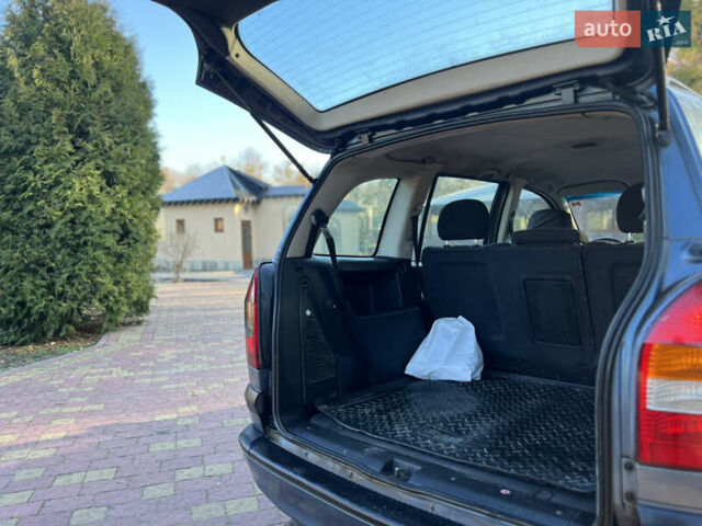 Синий Опель Зафира, объемом двигателя 2 л и пробегом 299 тыс. км за 2649 $, фото 14 на Automoto.ua