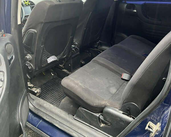 Синий Опель Зафира, объемом двигателя 2 л и пробегом 413 тыс. км за 3000 $, фото 9 на Automoto.ua