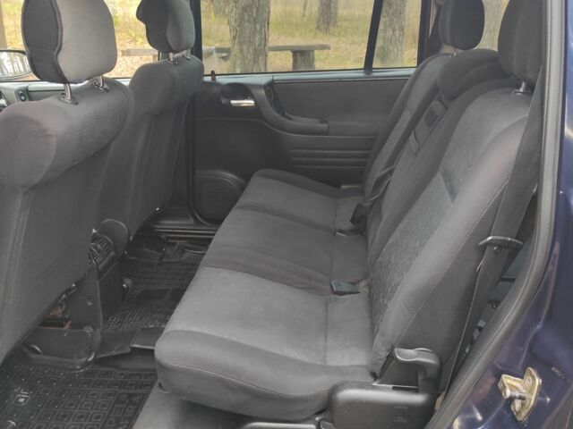 Синий Опель Зафира, объемом двигателя 2 л и пробегом 345 тыс. км за 3200 $, фото 7 на Automoto.ua