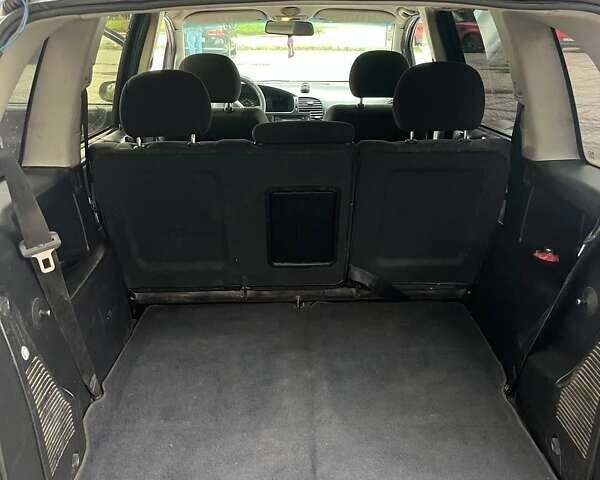 Синий Опель Зафира, объемом двигателя 1.8 л и пробегом 407 тыс. км за 2800 $, фото 11 на Automoto.ua