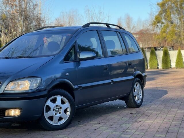 Синий Опель Зафира, объемом двигателя 2 л и пробегом 280 тыс. км за 2650 $, фото 6 на Automoto.ua