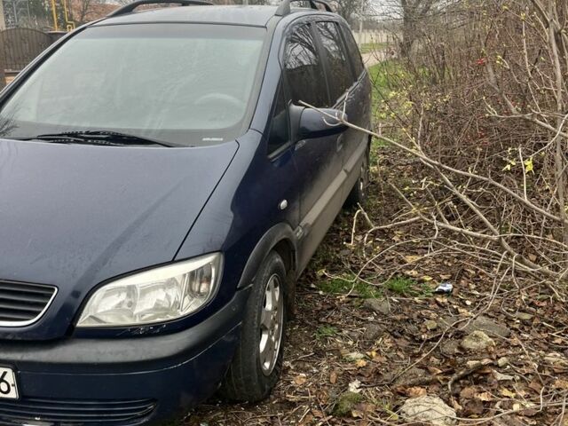 Синий Опель Зафира, объемом двигателя 0 л и пробегом 312 тыс. км за 1550 $, фото 2 на Automoto.ua