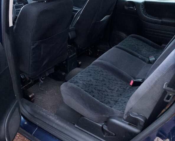 Синий Опель Зафира, объемом двигателя 1.6 л и пробегом 600 тыс. км за 2550 $, фото 7 на Automoto.ua