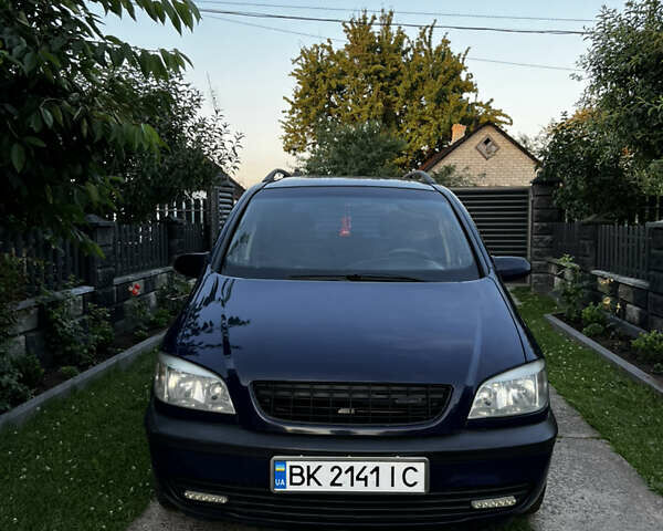 Синій Опель Зафіра, об'ємом двигуна 2 л та пробігом 400 тис. км за 3800 $, фото 1 на Automoto.ua