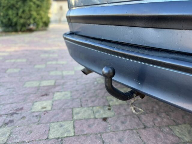 Синий Опель Зафира, объемом двигателя 2 л и пробегом 280 тыс. км за 2650 $, фото 11 на Automoto.ua