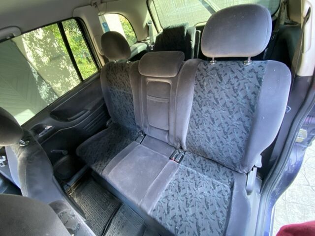 Синий Опель Зафира, объемом двигателя 1.6 л и пробегом 352 тыс. км за 3200 $, фото 6 на Automoto.ua