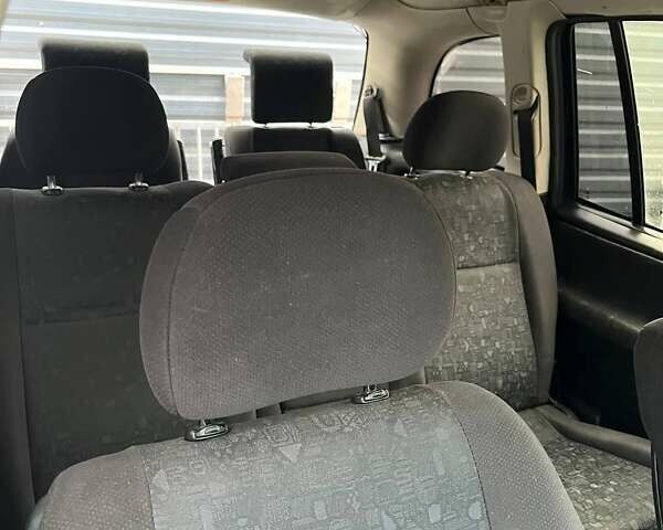 Синий Опель Зафира, объемом двигателя 1.8 л и пробегом 407 тыс. км за 2800 $, фото 13 на Automoto.ua