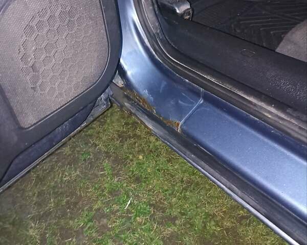 Синий Опель Зафира, объемом двигателя 2 л и пробегом 361 тыс. км за 2500 $, фото 4 на Automoto.ua