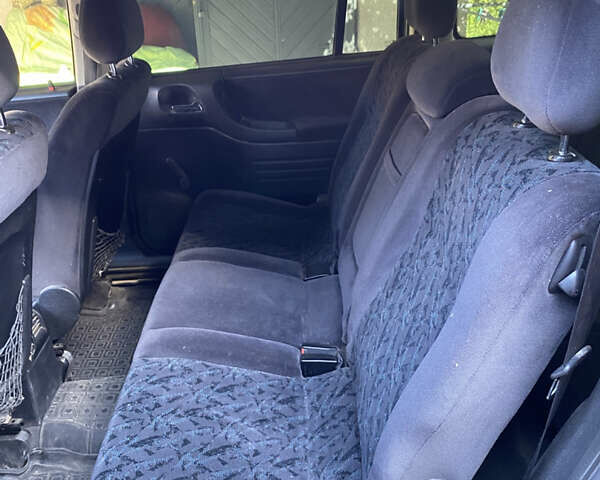 Синий Опель Зафира, объемом двигателя 1.6 л и пробегом 352 тыс. км за 3200 $, фото 9 на Automoto.ua