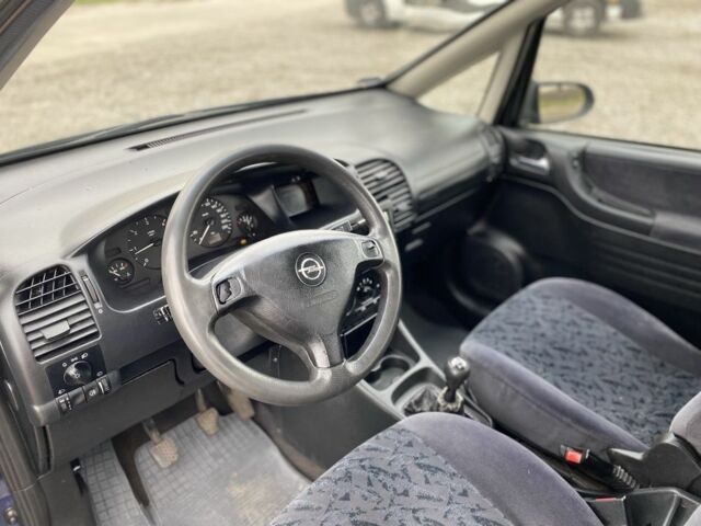 Синій Опель Зафіра, об'ємом двигуна 2 л та пробігом 200 тис. км за 2300 $, фото 4 на Automoto.ua