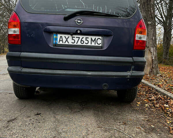 Синий Опель Зафира, объемом двигателя 1.8 л и пробегом 240 тыс. км за 3700 $, фото 3 на Automoto.ua