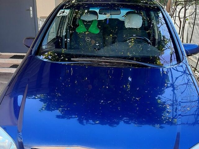 Синій Опель Зафіра, об'ємом двигуна 2 л та пробігом 330 тис. км за 4100 $, фото 3 на Automoto.ua