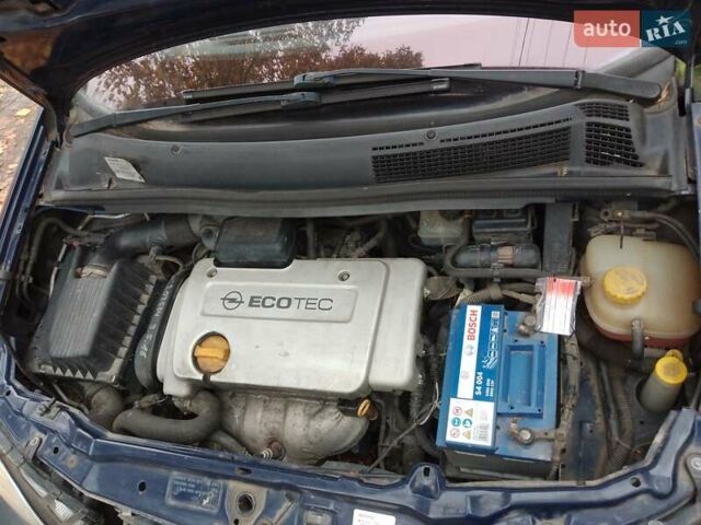 Синий Опель Зафира, объемом двигателя 1.6 л и пробегом 283 тыс. км за 3700 $, фото 9 на Automoto.ua