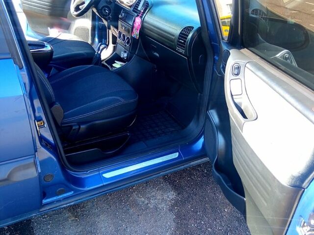 Синий Опель Зафира, объемом двигателя 2 л и пробегом 0 тыс. км за 4150 $, фото 8 на Automoto.ua