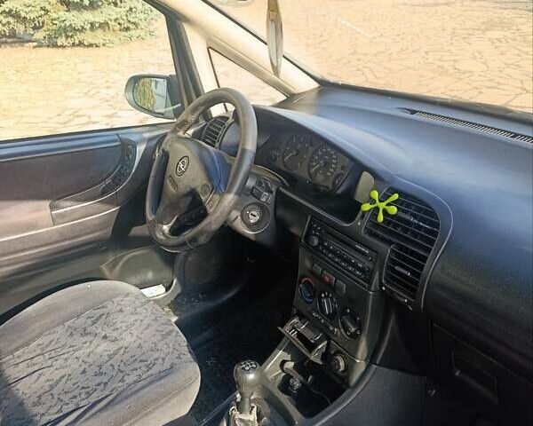 Синий Опель Зафира, объемом двигателя 2 л и пробегом 292 тыс. км за 3499 $, фото 7 на Automoto.ua