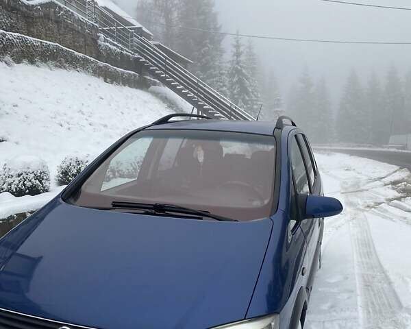Синий Опель Зафира, объемом двигателя 2 л и пробегом 256 тыс. км за 3500 $, фото 4 на Automoto.ua