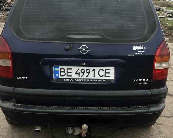Синий Опель Зафира, объемом двигателя 2 л и пробегом 350 тыс. км за 3600 $, фото 6 на Automoto.ua
