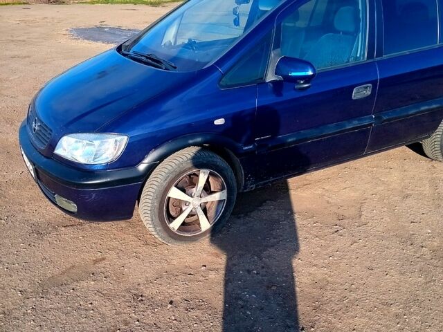 Синій Опель Зафіра, об'ємом двигуна 2.2 л та пробігом 263 тис. км за 3600 $, фото 4 на Automoto.ua