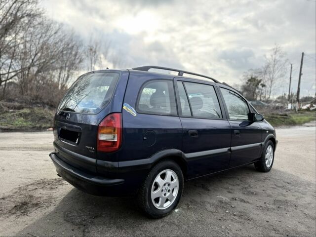 Синий Опель Зафира, объемом двигателя 2 л и пробегом 200 тыс. км за 1950 $, фото 4 на Automoto.ua