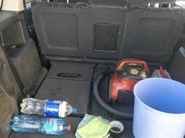 Синий Опель Зафира, объемом двигателя 2 л и пробегом 280 тыс. км за 3200 $, фото 5 на Automoto.ua