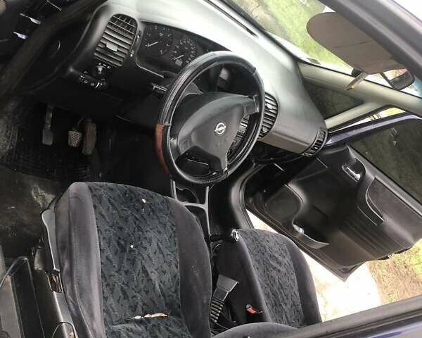 Синий Опель Зафира, объемом двигателя 2 л и пробегом 350 тыс. км за 3600 $, фото 9 на Automoto.ua