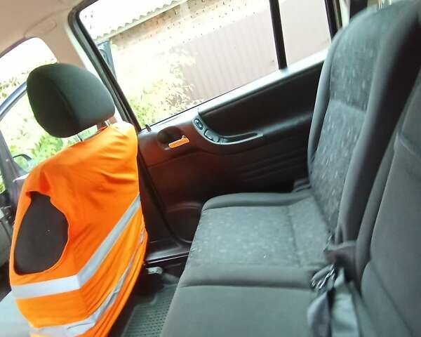 Синий Опель Зафира, объемом двигателя 1.6 л и пробегом 270 тыс. км за 4000 $, фото 16 на Automoto.ua