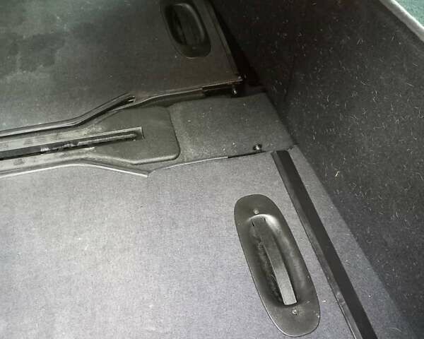 Синий Опель Зафира, объемом двигателя 2.2 л и пробегом 312 тыс. км за 4000 $, фото 21 на Automoto.ua