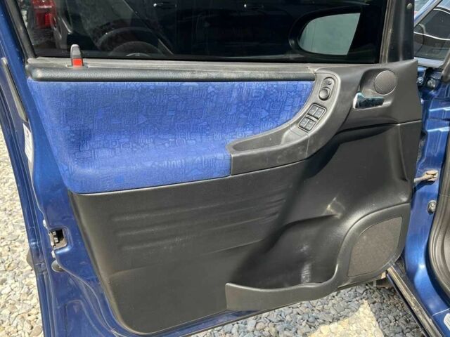 Синий Опель Зафира, объемом двигателя 1.8 л и пробегом 357 тыс. км за 4000 $, фото 6 на Automoto.ua