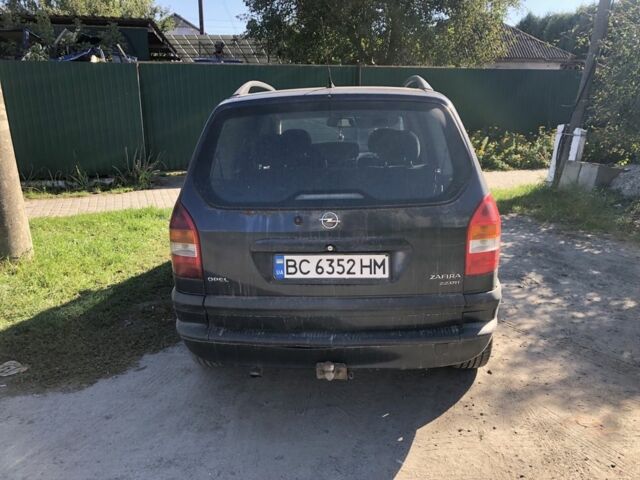 Синий Опель Зафира, объемом двигателя 2.2 л и пробегом 300 тыс. км за 2700 $, фото 3 на Automoto.ua