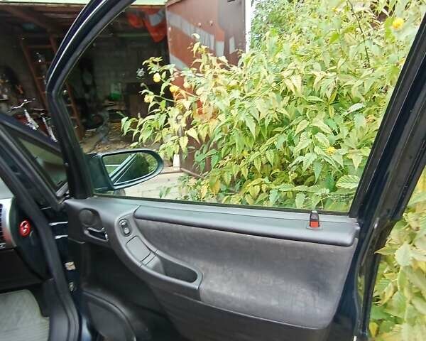 Синий Опель Зафира, объемом двигателя 1.6 л и пробегом 270 тыс. км за 4000 $, фото 30 на Automoto.ua