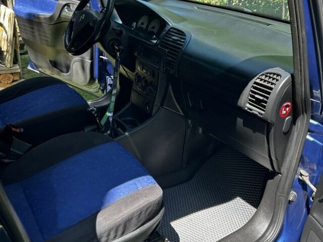 Синій Опель Зафіра, об'ємом двигуна 1.8 л та пробігом 350 тис. км за 3850 $, фото 3 на Automoto.ua