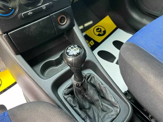 Синий Опель Зафира, объемом двигателя 1.8 л и пробегом 357 тыс. км за 4000 $, фото 12 на Automoto.ua